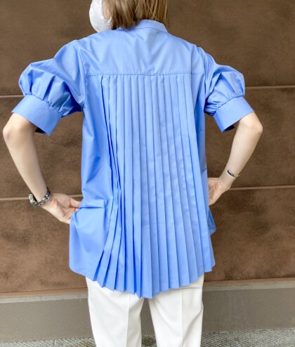 💙バックプリーツxパールボタンシャツ💙