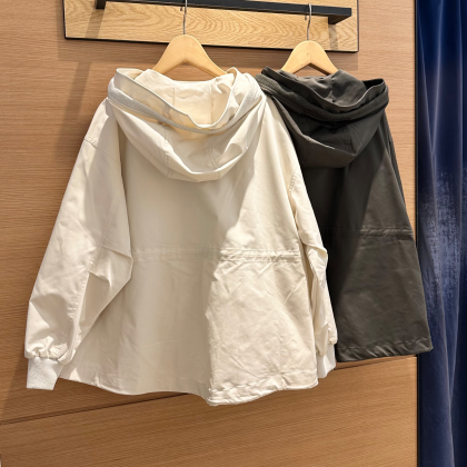 ギフトにもオススメ❣️春アウターのご紹介☘️