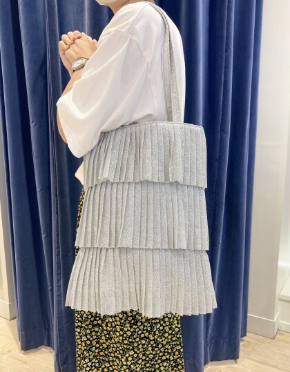 ⭐️ラメプリーツトートバッグ⭐️