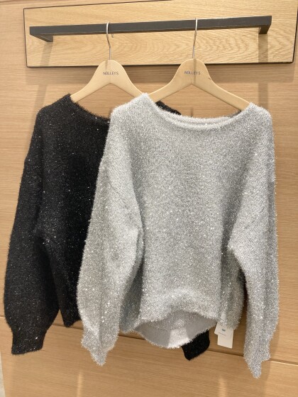 ⭐️ラメシャギーパフスリーブニット⭐️