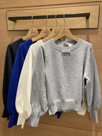💙春まで使えるパールニット💙
