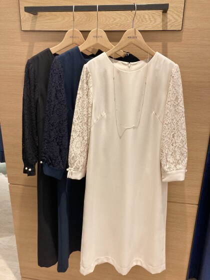 👗レーススリーブワンピース💕