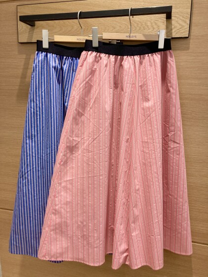 30%off⭐️ラメ糸ストライプフレアスカート⭐️