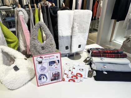 HELLO KITTYとのコラボ商品✨