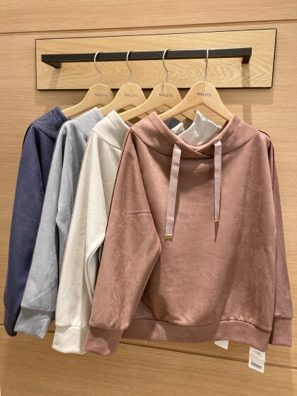 ⭐️パーカー風プルオーバー⭐️