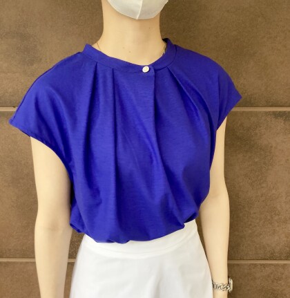 30%off💙デザインボタンカットソー💙