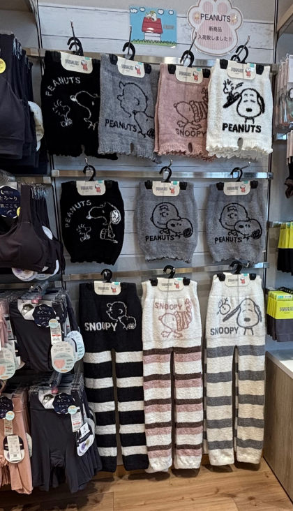 【PEANUTS】スヌーピーもこもこアイテム新入荷❤️