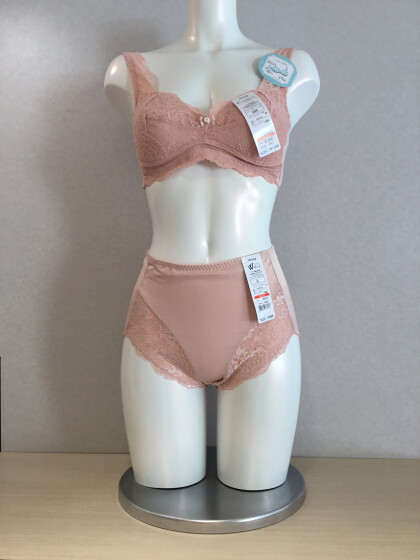背中すっきり快適アンダーメッシュブラ✨＆Wキレイショーツ