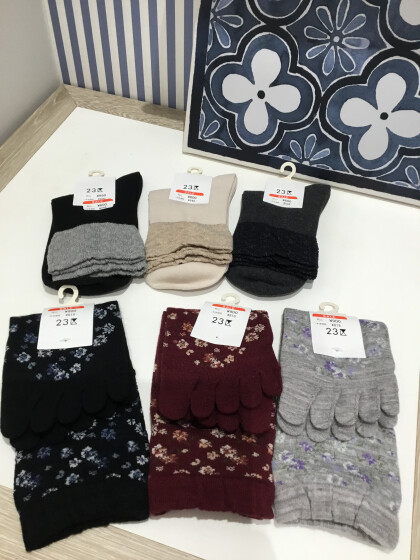 アクアスキュータム　23区　ソックス