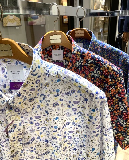 🌺🌼🌸めっちゃカワイイ♡リバティプリントシャツ🌸🌼🌺