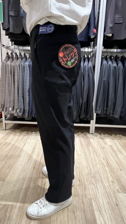 大人気の秋物パンツが入荷しました⭐️伸縮自在まるごとストレッチ、裏起毛で暖かです🎵