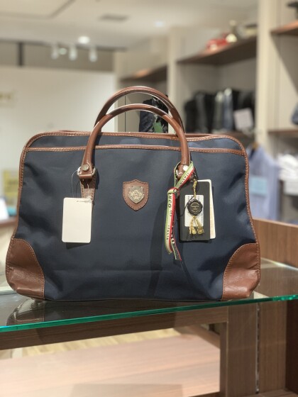 🇮🇹オールイタリーメイドのおしゃれなオロビアンコのバッグ→全品30％OFF🇮🇹