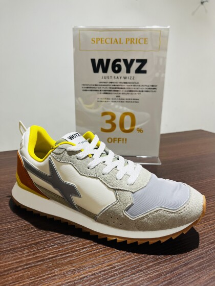 ⭐️ラグジュアリースニーカーの W6YZ がSALEプライスで登場‼️ ⭐️