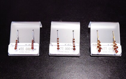 1月誕生石　PT・K18ガーネットピアス　　数量限定７０％OFF✨