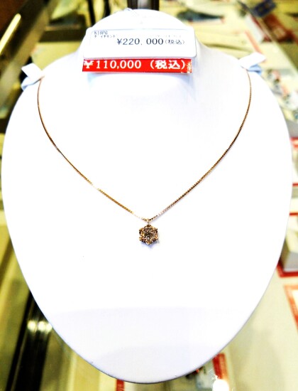 K18PGダイヤモンドネックレス入荷🥰　５０％OFF