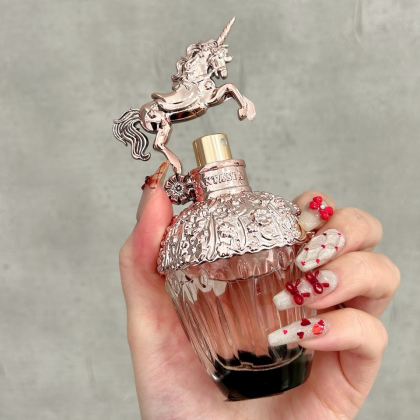 人気商品アナスイ💄ファンタジアローズ数量限定🌹💗