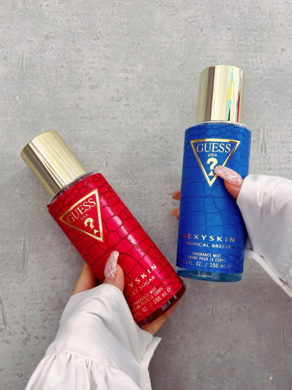 ギフトにもオススメ🎁GUESSフレグランスミスト４種💄💞