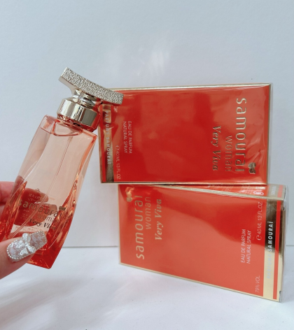 ＼５４％OFF🧸🎀／サムライウーマン💄ベリービバ💗