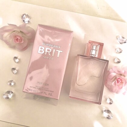 大人可愛い香り🎀バーバリーブリットシアーEDT🎀アウトレット価格にて販売中😆✨