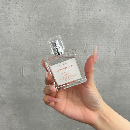 2mlトライアルサイズ入荷🤍\凛と爽やかに香る/Nameless Rose🌹