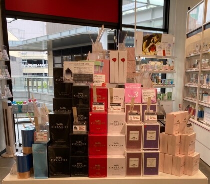 お問い合わせ多数😆大人気ブランド香水もアウトレット価格にて販売中✋✨