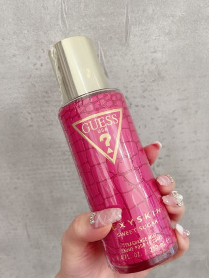 ギフトにもオススメ🎁GUESSフレグランスミスト４種💄💞