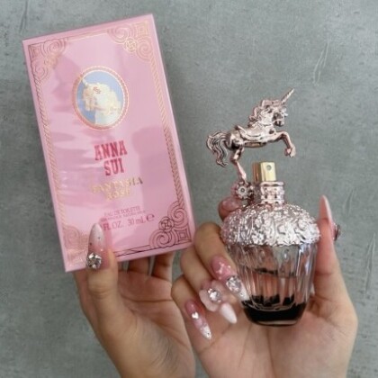 人気商品アナスイ💄ファンタジアローズ数量限定🌹💗