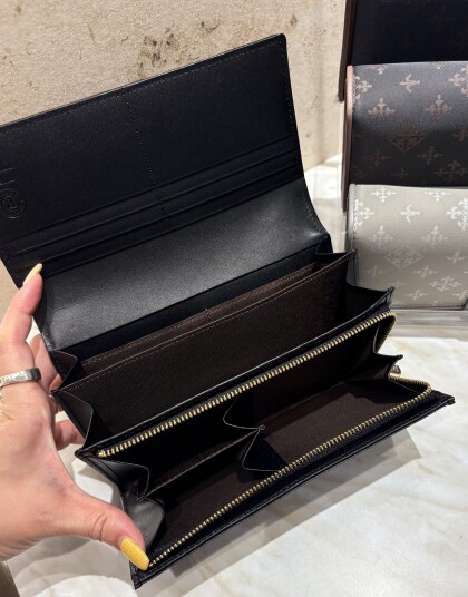 【NEW ARRIVAL】モノグラムロングウォレット