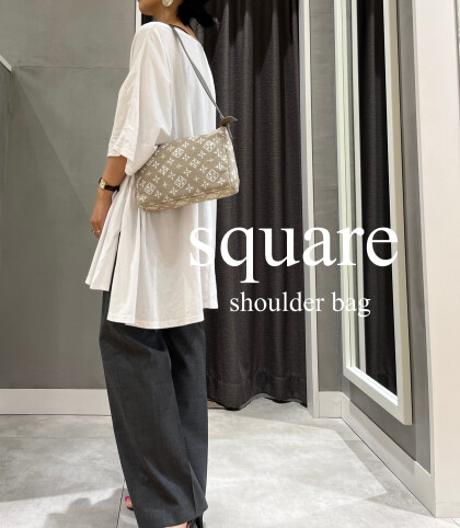 【再入荷】50%OFF！スクエアミニショルダーバッグ