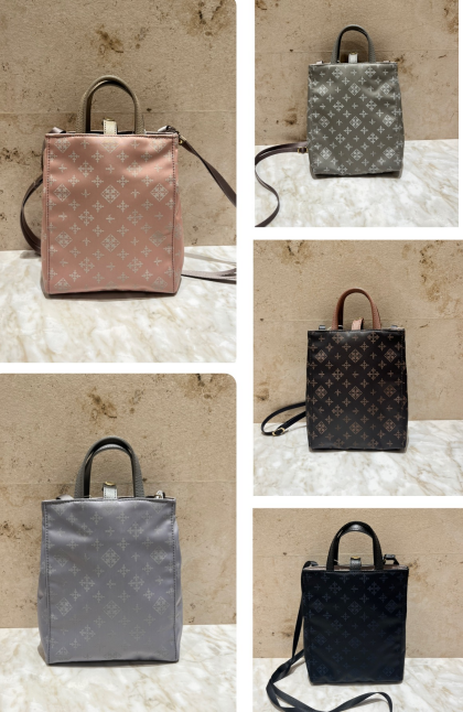 【再入荷】ナイロンジャガードスマホショルダーバッグ