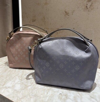 【春色まとめ】コーデが変わる、春色バッグ