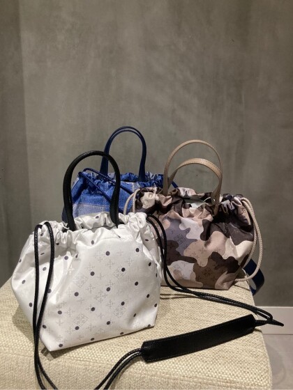 【再値下げ】70%OFF！ドローストリングショルダーバッグ
