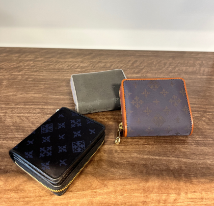 【30%OFF】数量限定入荷！ラウンドジップハーフウォレット