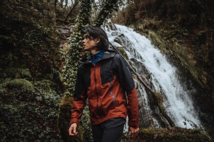 「OUT LINE GTX HYBRID JKT M」