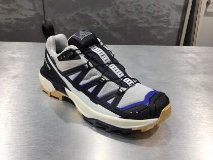 梅雨を迎える前に‼️ オススメ防水スニーカー👟