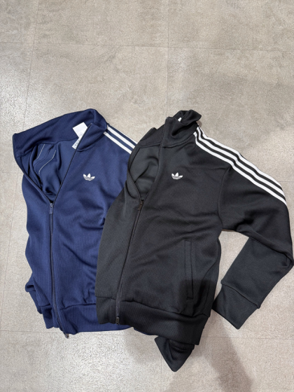 adidasおすすめファイヤーバードジャケットのご紹介👕💙