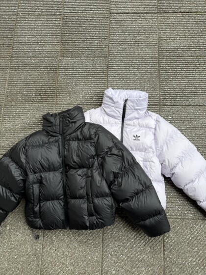 adidasダウン半額で買える!?大特価でご案内💖