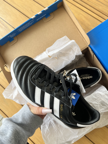 adidasの新作モデル入荷しました！！