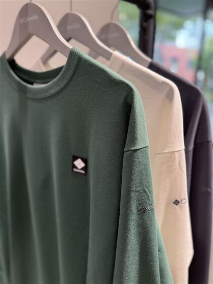 【🍂秋冬新作のコロンビア長袖Tシャツ👕✨】