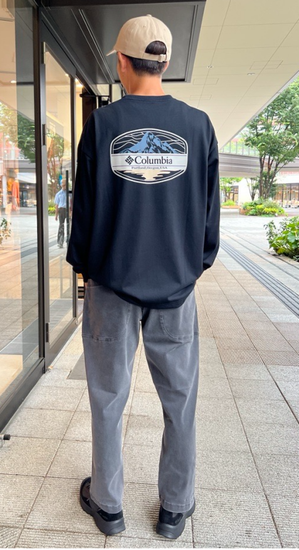 【コロンビア】グラフィックロングTシャツコーデ！