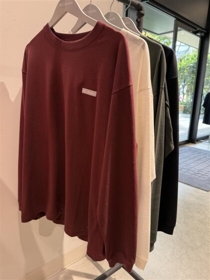 【⭐バックプリント長袖Tシャツ】