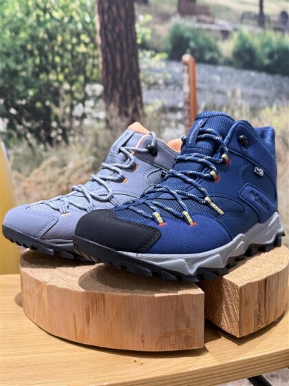 【🟦Columbia定番のセイバーアウトドライ👟✨】