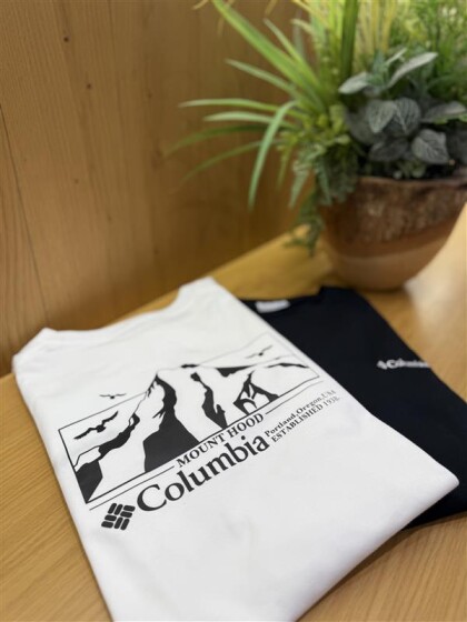 【新作✨バックプリント長袖Tシャツ】