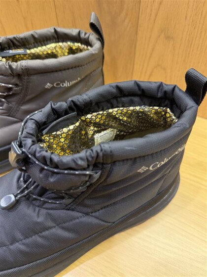 【🧊🧊氷の上でも滑らない靴⛸✨】