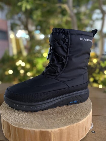 【🧊🧊氷の上でも滑らない靴⛸✨】