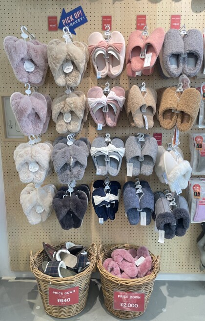 寒い冬に欲しくなる暖かい靴下🧦＆ルームシューズ🤍