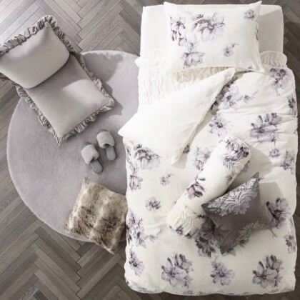 毎年大人気のあったか寝具は30%OFF🛏️✨ベッドを冬仕様に🤍