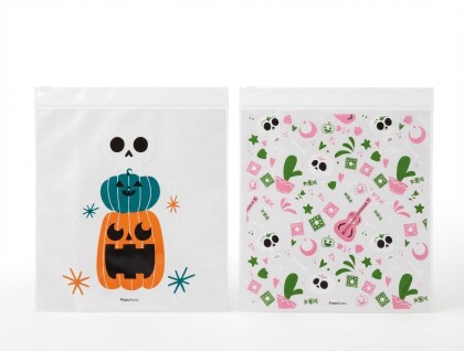 人気のダブルジップに可愛らしい新柄が入荷しました👻🎃