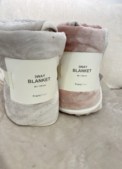 ❄️CLEARANCE SALE開催中❄️ふわふわな肌触りのスロー・ブランケットが30%OFF✨