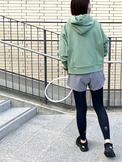 【ellesse】スウェットパーカーのご紹介です
